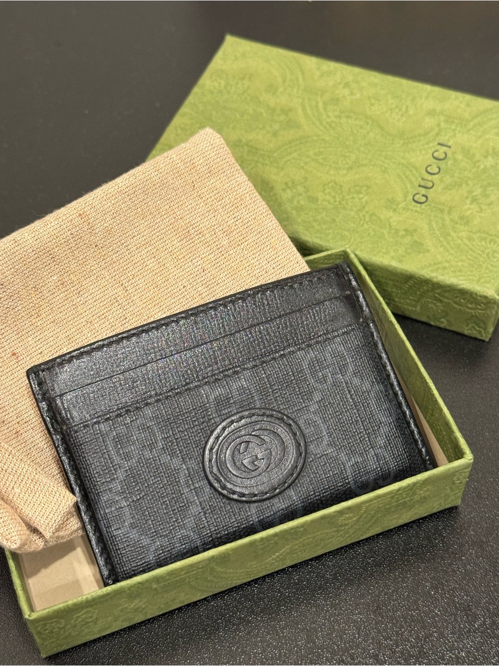 Gucci Black GG Logo Card Holder - Picture 3 of 4